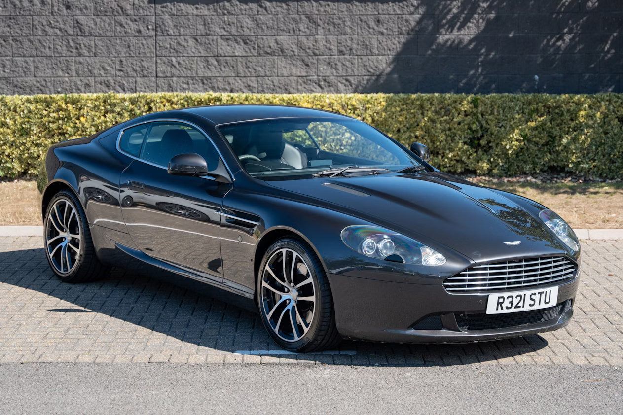 Aston Martin DB9